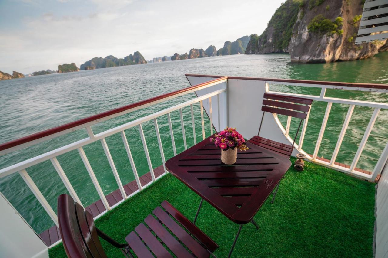 فندق Charm Boutique Cruise ها لونغ المظهر الخارجي الصورة